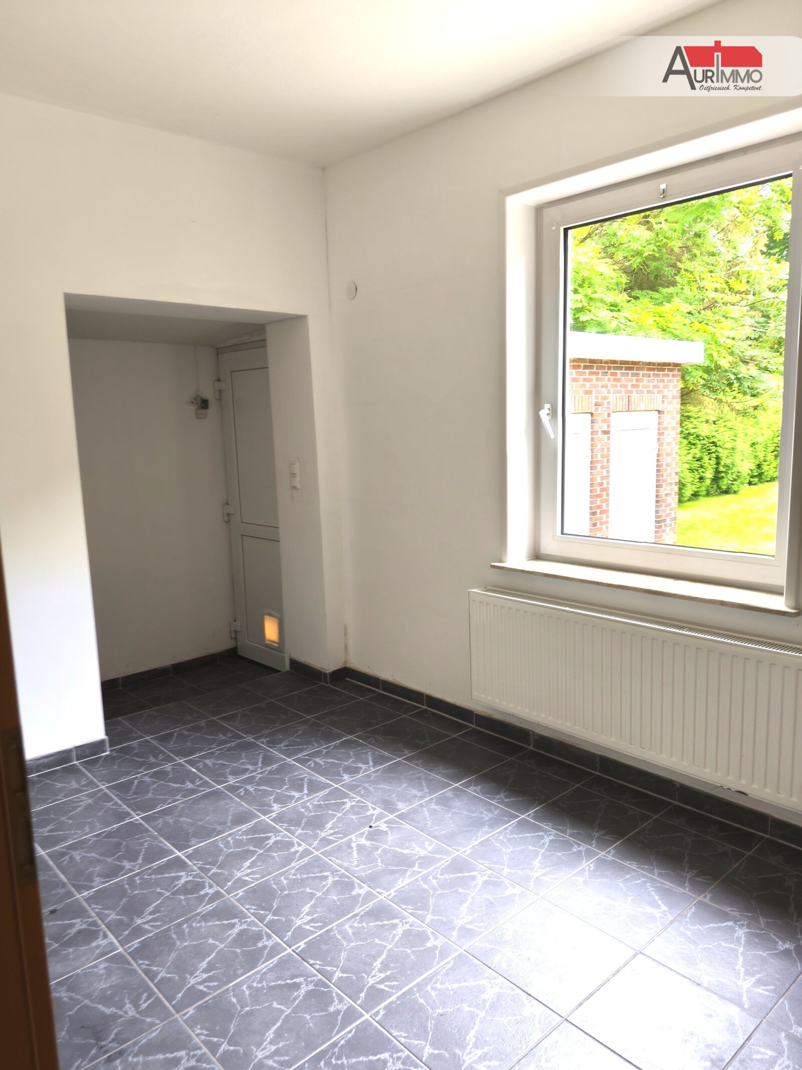 Erdgeschosswohnung in einem ZFH in Aurich Haxtum