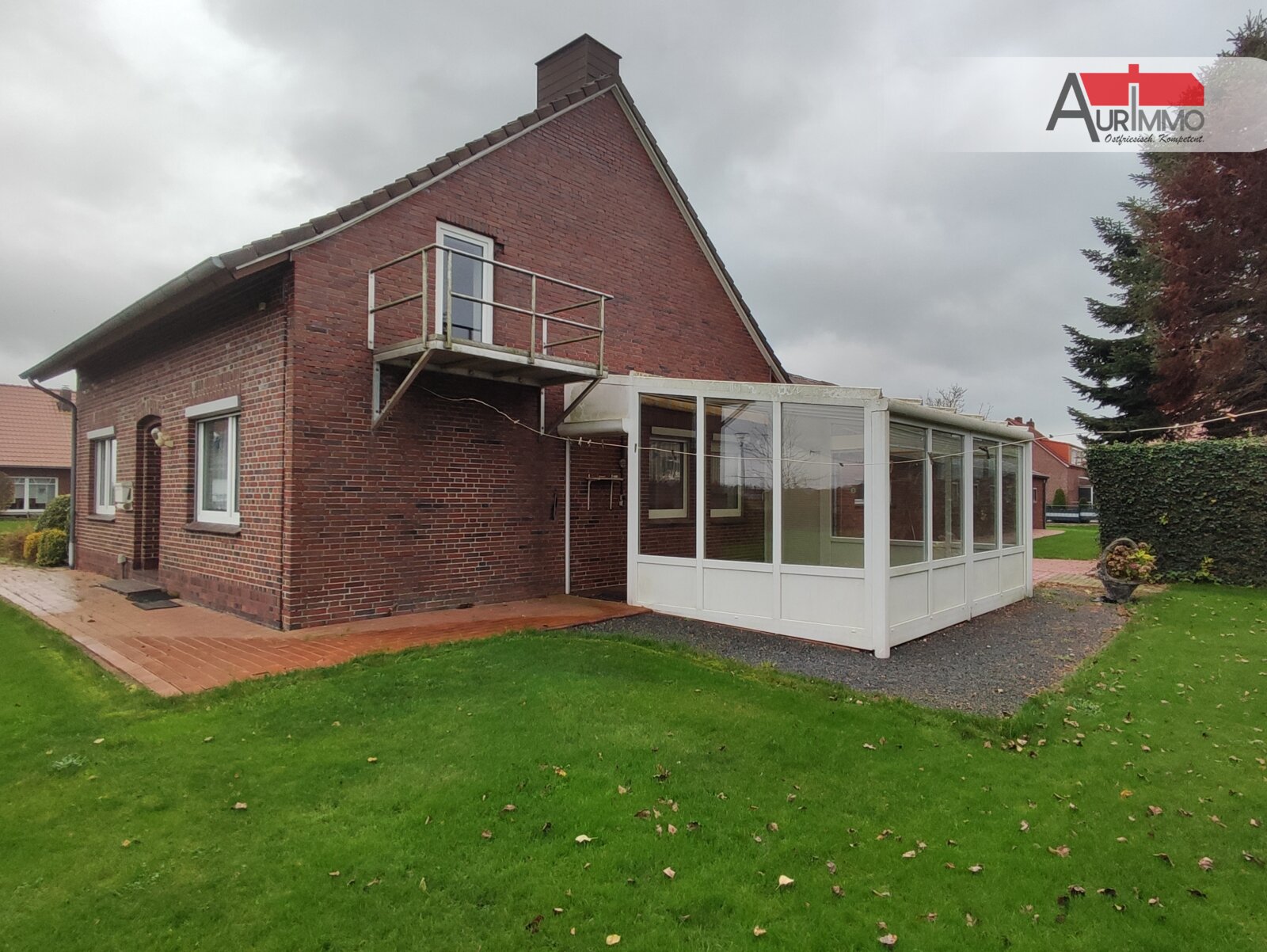 Ehemalige Hofstelle mit Wohnhaus, Scheune u. Bauplatz