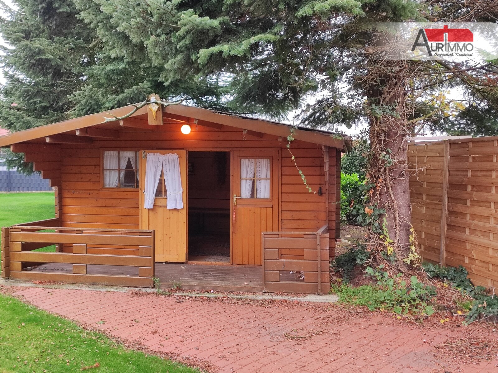 Ehemalige Hofstelle mit Wohnhaus, Scheune